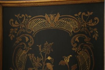 中古　希少!!　DREXEL HERITAGE(ドレクセルヘリテイジ)　シノワズリ様式　優美で華やかな装飾が見事なサイドボード(収納棚、戸棚、サイドキャビネット、コンソールキャビネット、カウンター、中国美術)(R-066514)
