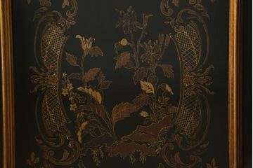 中古　希少!!　DREXEL HERITAGE(ドレクセルヘリテイジ)　シノワズリ様式　優美で華やかな装飾が見事なサイドボード(収納棚、戸棚、サイドキャビネット、コンソールキャビネット、カウンター、中国美術)(R-066514)