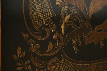 中古　希少!!　DREXEL HERITAGE(ドレクセルヘリテイジ)　シノワズリ様式　優美で華やかな装飾が見事なサイドボード(収納棚、戸棚、サイドキャビネット、コンソールキャビネット、カウンター、中国美術)(R-066514)
