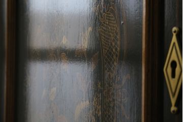 中古　希少!!　DREXEL HERITAGE(ドレクセルヘリテイジ)　シノワズリ様式　優美で華やかな装飾が見事なサイドボード(収納棚、戸棚、サイドキャビネット、コンソールキャビネット、カウンター、中国美術)(R-066514)
