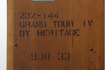中古　希少!!　DREXEL HERITAGE(ドレクセルヘリテイジ)　シノワズリ様式　優美で華やかな装飾が見事なサイドボード(収納棚、戸棚、サイドキャビネット、コンソールキャビネット、カウンター、中国美術)(R-066514)