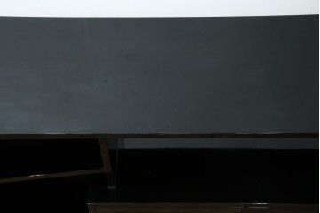 中古　美品!!　輪島塗り　繊細なタッチで描かれた花の意匠が雅な雰囲気を醸し出す茶棚　(R-066527)