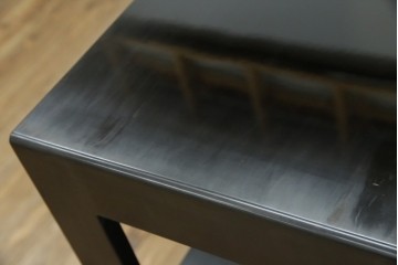 中古　美品!!　輪島塗り　繊細なタッチで描かれた花の意匠が雅な雰囲気を醸し出す茶棚　(R-066527)