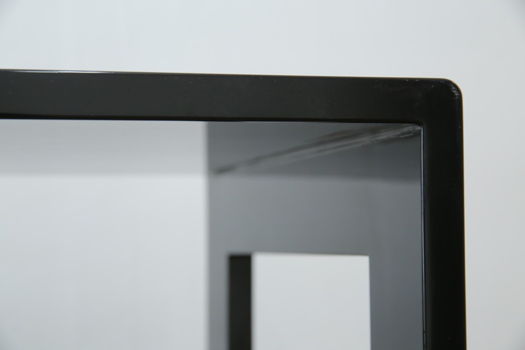 中古　美品!!　輪島塗り　繊細なタッチで描かれた花の意匠が雅な雰囲気を醸し出す茶棚　(R-066527)