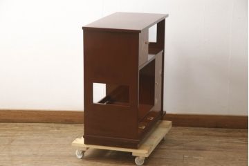中古　展示未使用品　超美品!!　上原大佳　蒔絵師　漆塗り　蝶々の図柄が優雅な印象の茶棚(サイドボード、飾り棚、収納棚、戸棚、違い棚、手許箪笥)(定価約93万円)(R-066528)