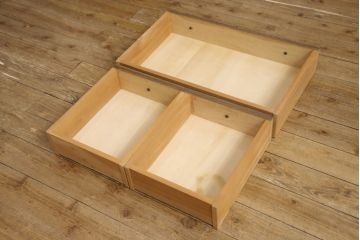 和製ビンテージ　神戸洋家具　小振りなサイズが使いやすいオーク材製チェスト(引き出し、サイドチェスト、洋服タンス、ヴィンテージ)(R-066531)