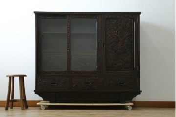 中古　美品!!　軽井沢彫り　和モダンスタイルの空間づくりにぴったりなサイドボード　(R-066534)