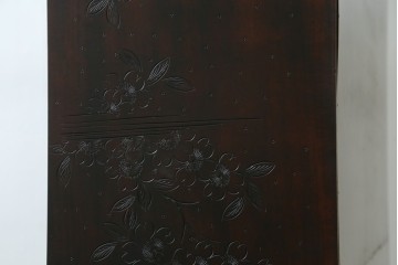 中古　美品!!　軽井沢彫り　和モダンスタイルの空間づくりにぴったりなサイドボード　(R-066534)