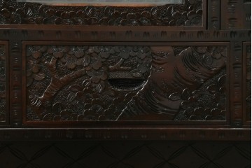 中古　美品!!　軽井沢彫り　和モダンスタイルの空間づくりにぴったりなサイドボード　(R-066534)