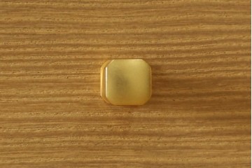 和製ヴィンテージ　美品　木匠・多々納邦男作　総桐箪笥(胴丸)　上質な和の空間を演出する着物箪笥　(R-066536)
