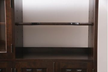 和製ビンテージ　希少デザイン!!　北海道民芸家具　和モダンなお部屋におすすめのサイドボード(食器棚、茶棚、茶箪笥、サイドキャビネット、収納棚、戸棚、ヴィンテージ)(R-066543)