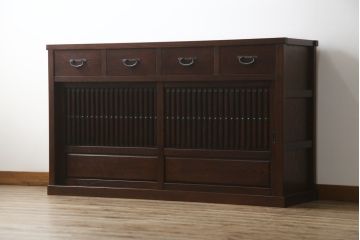 中古　美品　整然と並ぶ縦桟が和モダンな雰囲気を醸し出す水屋箪笥サイドボード(収納棚、戸棚、茶箪笥、茶棚、サイドキャビネット、テレビ台、テレビボード)(R-066548)