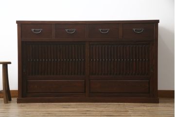 中古　美品　整然と並ぶ縦桟が和モダンな雰囲気を醸し出す水屋箪笥サイドボード(収納棚、戸棚、茶箪笥、茶棚、サイドキャビネット、テレビ台、テレビボード)(R-066548)