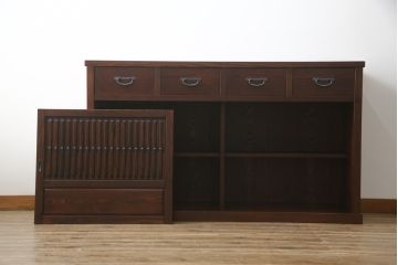 中古　美品　整然と並ぶ縦桟が和モダンな雰囲気を醸し出す水屋箪笥サイドボード(収納棚、戸棚、茶箪笥、茶棚、サイドキャビネット、テレビ台、テレビボード)(R-066548)