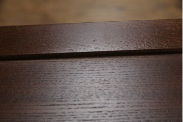 中古　美品　整然と並ぶ縦桟が和モダンな雰囲気を醸し出す水屋箪笥サイドボード(収納棚、戸棚、茶箪笥、茶棚、サイドキャビネット、テレビ台、テレビボード)(R-066548)
