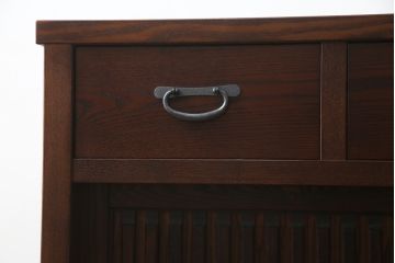 中古　美品　整然と並ぶ縦桟が和モダンな雰囲気を醸し出す水屋箪笥サイドボード(収納棚、戸棚、茶箪笥、茶棚、サイドキャビネット、テレビ台、テレビボード)(R-066548)