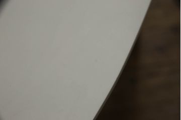 中古　新品同様!!　FRITZ HANSEN(フリッツハンセン)　ANALOG(アナログ)　JH43　北欧テイストのお部屋におすすめなダイニングテーブル(4人掛け、2人掛け、食卓)(定価約26万円)(R-066550)