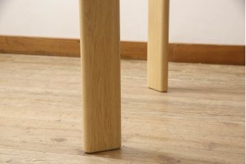 中古　新品同様!!　FRITZ HANSEN(フリッツハンセン)　ANALOG(アナログ)　JH43　北欧テイストのお部屋におすすめなダイニングテーブル(4人掛け、2人掛け、食卓)(定価約26万円)(R-066550)