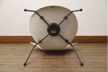 中古　新品同様!!　FRITZ HANSEN(フリッツハンセン)　SERIES 7(セブンチェア)　fh-3107ca-135　カラードアッシュ　ライトベージュ(LIGHT BEIGE)　北欧テイストのお部屋にぴったり!シャープな脚がお洒落なダイニングチェア(板座チェア、椅子、イス)(定価約7万円)(R-066551)