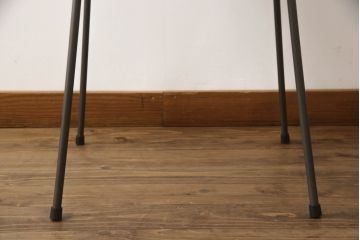 中古　新品同様!!　FRITZ HANSEN(フリッツハンセン)　SERIES 7(セブンチェア)　fh-3107ca-155　カラードアッシュ　ナイングレー (NINE GREY)　北欧モダンなお部屋にぴったり!シャープな脚がお洒落なダイニングチェア(板座チェア、椅子、イス)(定価約7万円)(R-066552)