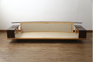 中古　美品　モリシゲ(MORISHIGE/森繁)　水葉(ミズハ)　合皮　和モダンテイストのお部屋づくりにおすすめな3人掛けソファ(アームソファ、三人掛け、3P、トリプルソファ、ローソファ)(定価約100万円)(R-066562)