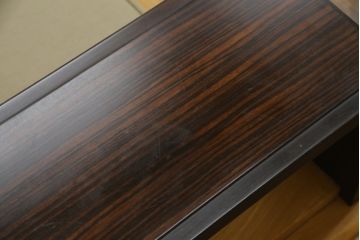 中古　美品　モリシゲ(MORISHIGE/森繁)　水葉(ミズハ)　合皮　和モダンテイストのお部屋づくりにおすすめな3人掛けソファ(アームソファ、三人掛け、3P、トリプルソファ、ローソファ)(定価約100万円)(R-066562)