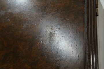 イギリスアンティーク　Browns FURNITURE　バーズアイ(鳥眼杢)の杢目が美しいワードローブ　(R-066563)
