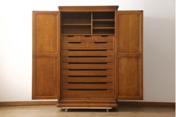 中古　横浜クラシック家具　ダニエル(daniel)　クラシカルな佇まいの和タンス(和箪笥、着物箪笥、衣装箪笥、引き出し)(定価約130万円)(R-066565)