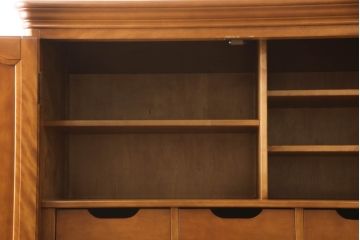 中古　横浜クラシック家具　ダニエル(daniel)　クラシカルな佇まいの和タンス(和箪笥、着物箪笥、衣装箪笥、引き出し)(定価約130万円)(R-066565)