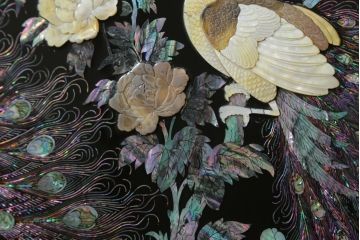 中古　民芸家具　花鳥図　孔雀　表現力の高さが窺える螺鈿細工の衝立て(つい立て、衝い立て、仕切り、パーテーション)(R-066568)