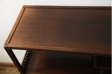 和製アンティーク　紫檀(シタン)材　風情のある漆絵が趣き深い飾り棚(茶棚、違い棚、収納棚、戸棚)(R-066569)