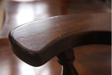 中古　美品　九州民芸家具　挽き物加工の凝ったデザインが魅力的なアームチェア(ダイニングチェア、板座チェア、椅子、イス、ワークチェア)(R-066570)