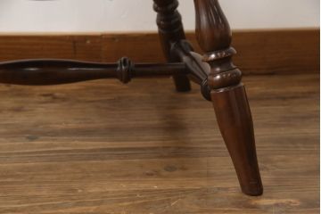 中古　美品　九州民芸家具　挽き物加工の凝ったデザインが魅力的なアームチェア(ダイニングチェア、板座チェア、椅子、イス、ワークチェア)(R-066570)