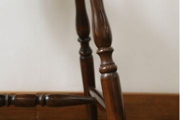 中古　松本民芸家具　上品な佇まいが魅力のSP型スピンドルチェア(板座チェア、椅子、イス、ダイニングチェア)(R-066576)