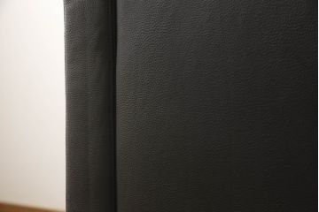 中古　美品　ドイツ製　WALTER KNOLL(ウォルター・ノル)　Norman Foster(ノーマン・フォスター)　FOSTER 500　本革(レザー)　スタイリッシュなデザインが魅力の1人掛けソファ(一人掛け、1Pソファ、アームソファ、ラウンジソファ)(定価約85万円)(R-066578)