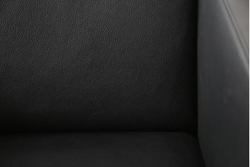 中古　美品　ドイツ製　WALTER KNOLL(ウォルター・ノル)　Norman Foster(ノーマン・フォスター)　FOSTER 500　本革(レザー)　スタイリッシュなデザインが魅力の1人掛けソファ(一人掛け、1Pソファ、アームソファ、ラウンジソファ)(定価約85万円)(R-066579)