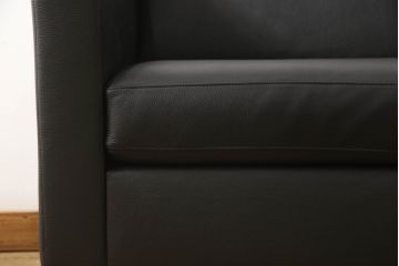 中古　美品　ドイツ製　WALTER KNOLL(ウォルター・ノル)　Norman Foster(ノーマン・フォスター)　FOSTER 500　本革(レザー)　スタイリッシュなデザインが魅力の1人掛けソファ(一人掛け、1Pソファ、アームソファ、ラウンジソファ)(定価約85万円)(R-066579)