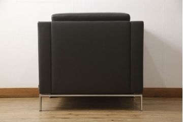 中古　美品　ドイツ製　WALTER KNOLL(ウォルター・ノル)　Norman Foster(ノーマン・フォスター)　FOSTER 500　本革(レザー)　スタイリッシュなデザインが魅力の1人掛けソファ(一人掛け、1Pソファ、アームソファ、ラウンジソファ)(定価約85万円)(R-066579)