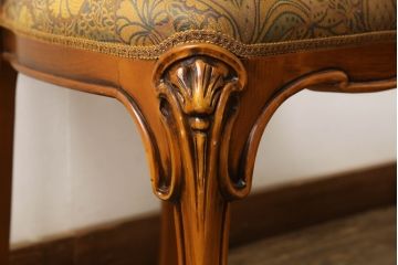 中古　美品　高級ブランド家具　CLイタリア(CLItalia)社　気品あふれる優雅なデザインが魅力のダイニングチェア(サロンチェア、ハイバックチェア、椅子、イス)(定価約55万円)(R-066587)