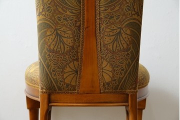 中古　美品　高級ブランド家具　CLイタリア(CLItalia)社　気品あふれる優雅なデザインが魅力のダイニングチェア(サロンチェア、ハイバックチェア、椅子、イス)(定価約55万円)(R-066587)