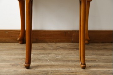 中古　美品　高級ブランド家具　CLイタリア(CLItalia)社　気品あふれる優雅なデザインが魅力のダイニングチェア(サロンチェア、ハイバックチェア、椅子、イス)(定価約55万円)(R-066587)