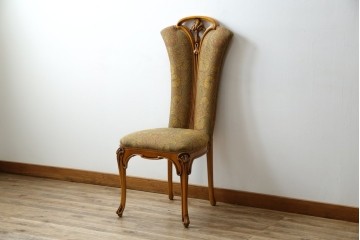 中古　美品　高級ブランド家具　CLイタリア(CLItalia)社　気品あふれる優雅なデザインが魅力のダイニングチェア(サロンチェア、ハイバックチェア、椅子、イス)(定価約55万円)(R-066588)