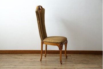 中古　美品　高級ブランド家具　CLイタリア(CLItalia)社　気品あふれる優雅なデザインが魅力のダイニングチェア(サロンチェア、ハイバックチェア、椅子、イス)(定価約55万円)(R-066588)
