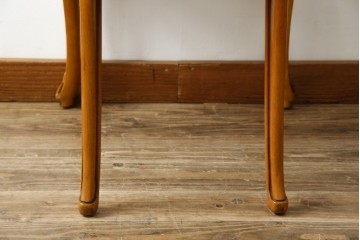 中古　美品　高級ブランド家具　CLイタリア(CLItalia)社　気品あふれる優雅なデザインが魅力のダイニングチェア(サロンチェア、ハイバックチェア、椅子、イス)(定価約55万円)(R-066588)