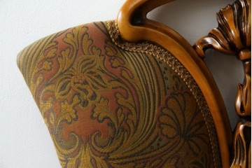 中古　美品　高級ブランド家具　CLイタリア(CLItalia)社　気品あふれる優雅なデザインが魅力のダイニングチェア(サロンチェア、ハイバックチェア、椅子、イス)(定価約55万円)(R-066588)
