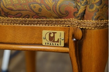 中古　美品　高級ブランド家具　CLイタリア(CLItalia)社　気品あふれる優雅なデザインが魅力のダイニングチェア(サロンチェア、ハイバックチェア、椅子、イス)(定価約55万円)(R-066588)