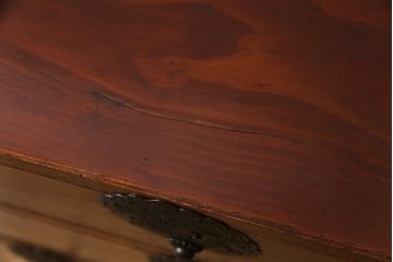 和製アンティーク　庄内地方　前面欅(ケヤキ)材　杢目が美しい刀箪笥(ローボード、ローチェスト、テレビ台、テレビボード、引き出し、時代箪笥)(R-066594)