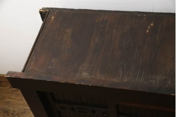 和製アンティーク　重厚感のある佇まいが魅力の五尺水屋箪笥サイドボード(食器棚、収納棚、戸棚、時代箪笥、茶箪笥、サイドキャビネット、テレビ台、テレビボード)(R-066598)