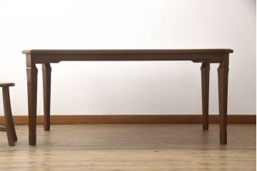 中古　美品　マルニ木工(MARUNI)　地中海シリーズ　シックな色合いが上品なダイニングテーブル150(4人掛け、6人掛け、食卓)(定価約19万円)(R-066602)