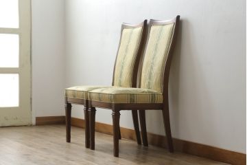 中古　美品　マルニ木工(MARUNI)　地中海シリーズ　カンヌ　クラシカルなデザインのファブリックがお洒落なダイニングチェア2脚セット(椅子、イス)(定価2脚で約16万円)(R-066603)